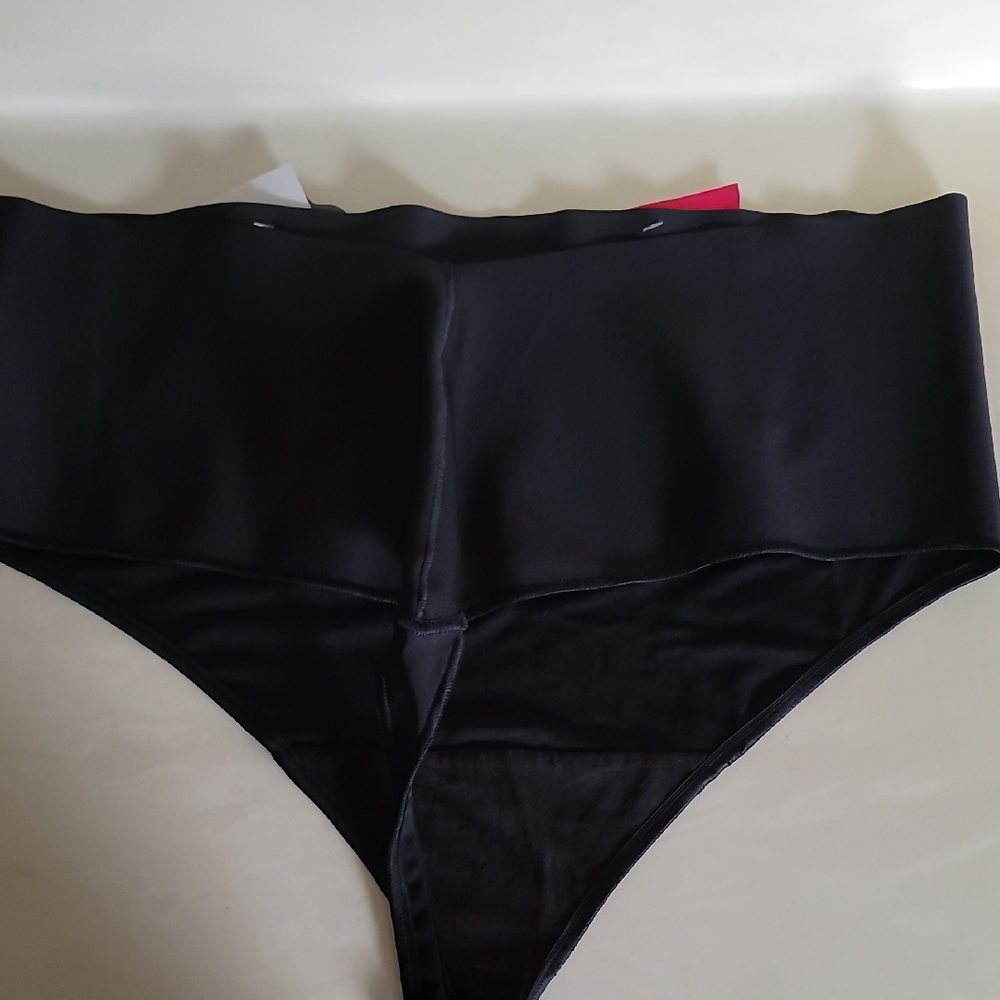 Maidenform Classic Black High-Waist Panties